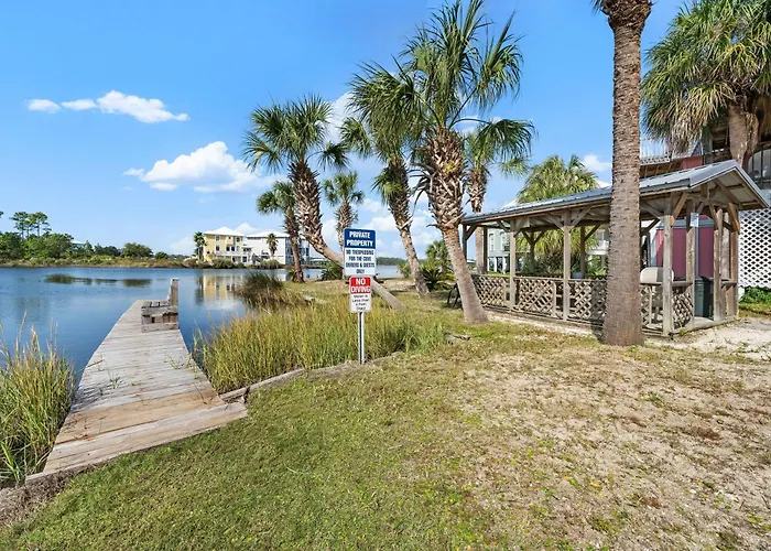 The Cove Apartment
