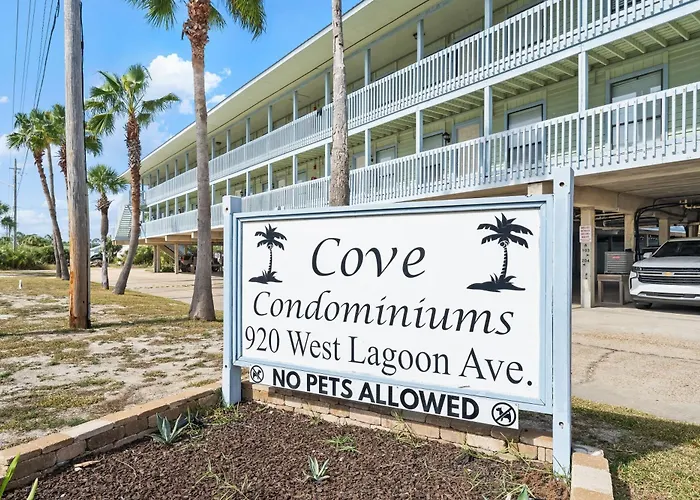 The Cove Apartment *