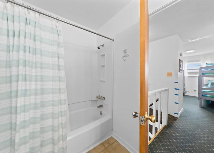 The Cove Apartment