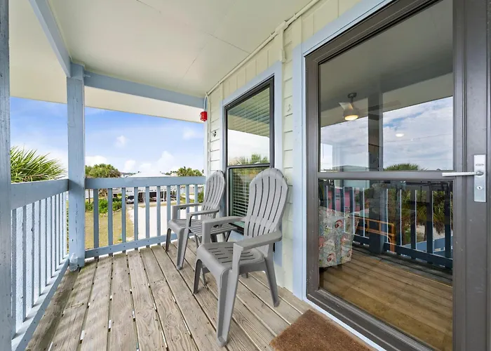 The Cove Apartment *